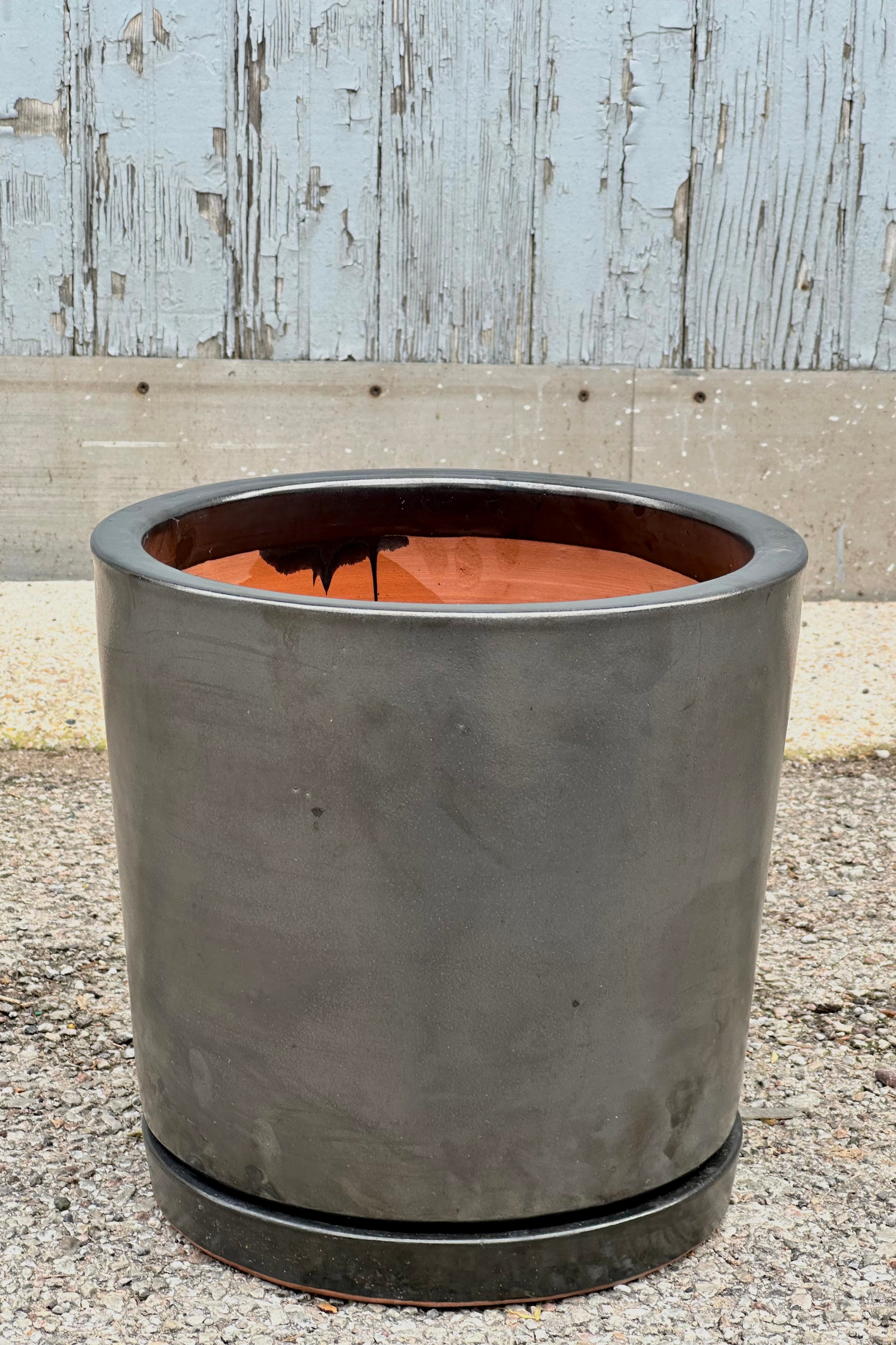 I/O2 planter and saucer in a graphite gray metallic finish at Sprout-home. 