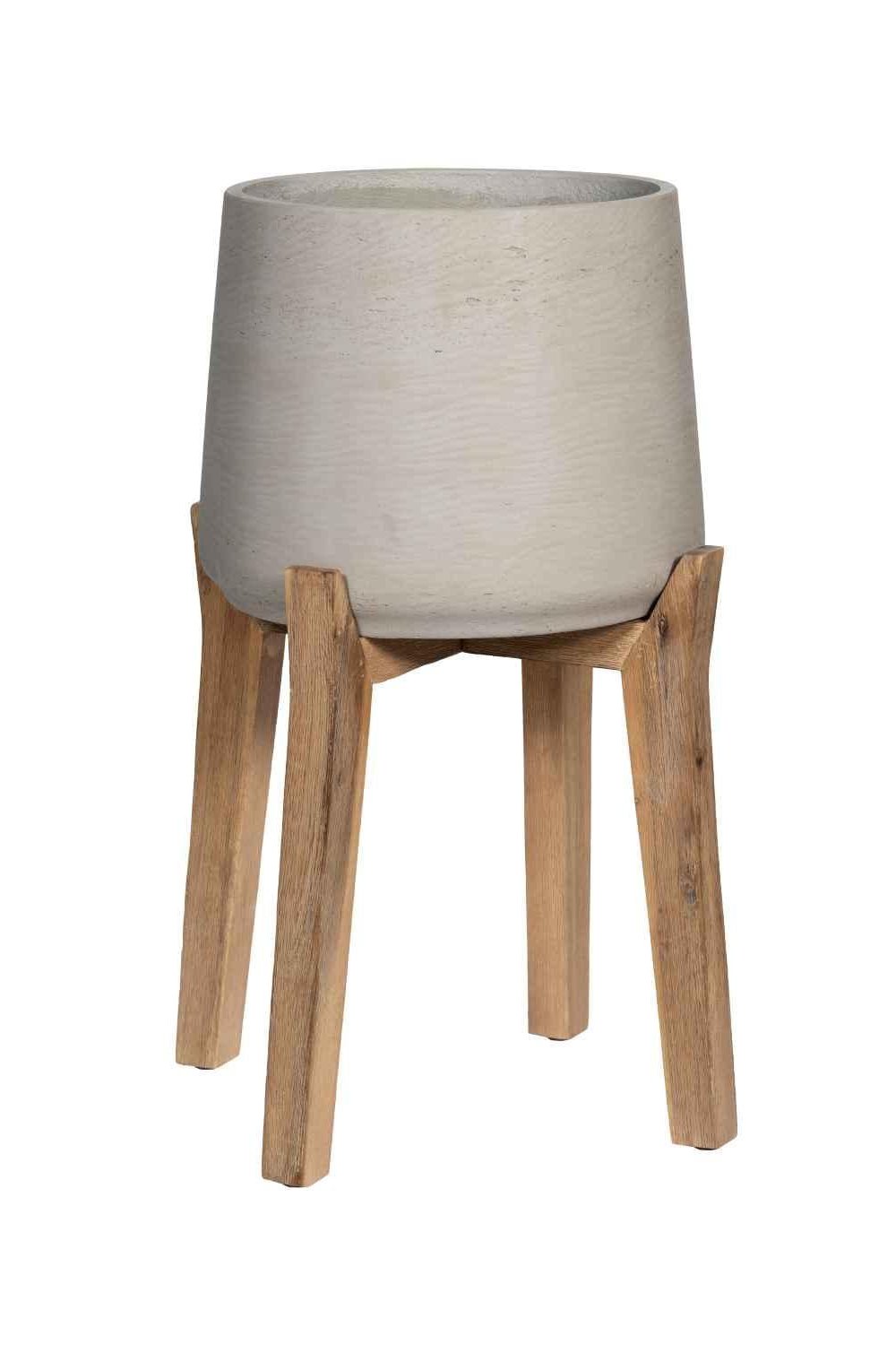 Pottery Pots Patt Pot w/ High feet in grey washed against a white backdrop.